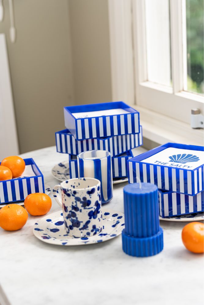 Striped Acrylic Luncheon Napkin Holder – Blue & White